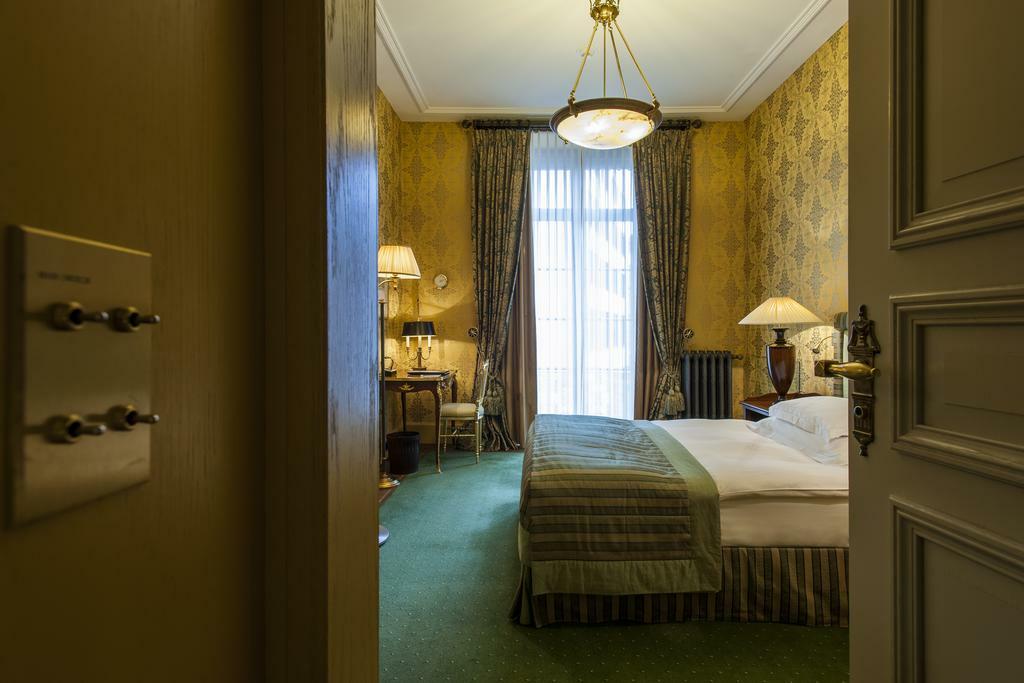 Grand Hotel Les Trois Rois Basilea Camera foto
